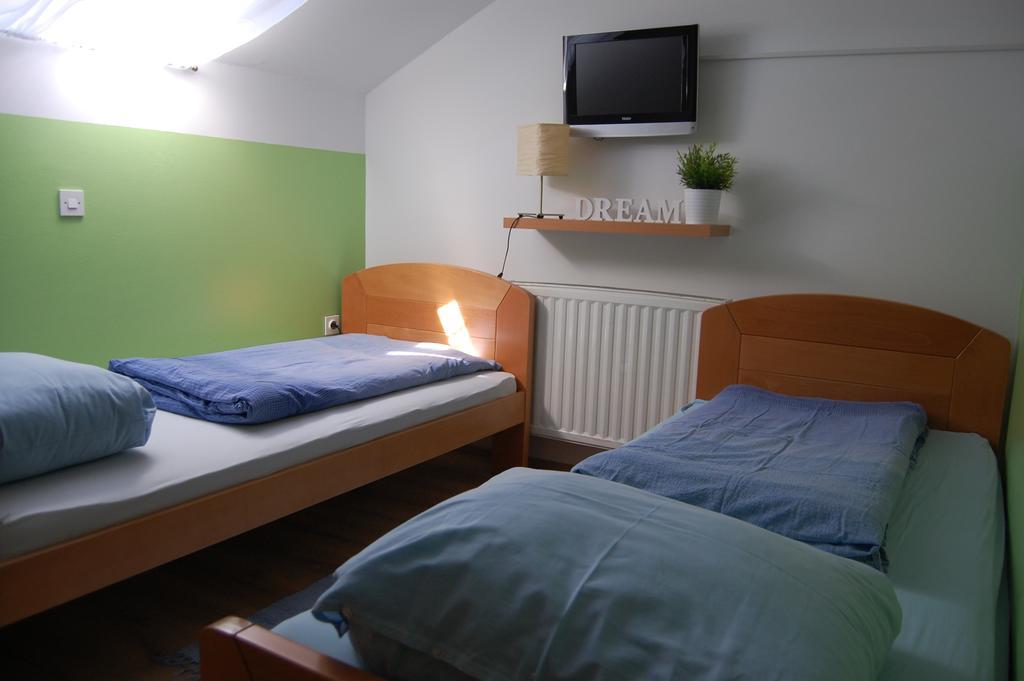 Rooms Hisa Divino Ptuj Phòng bức ảnh